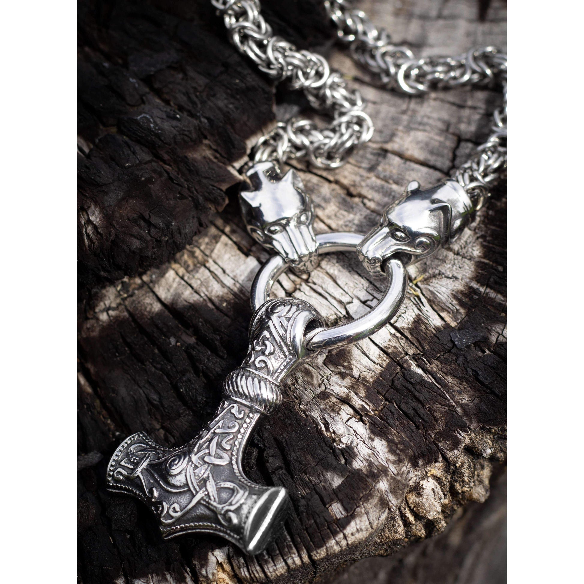 Kings Chain with Wolf Heads - Viking Merch